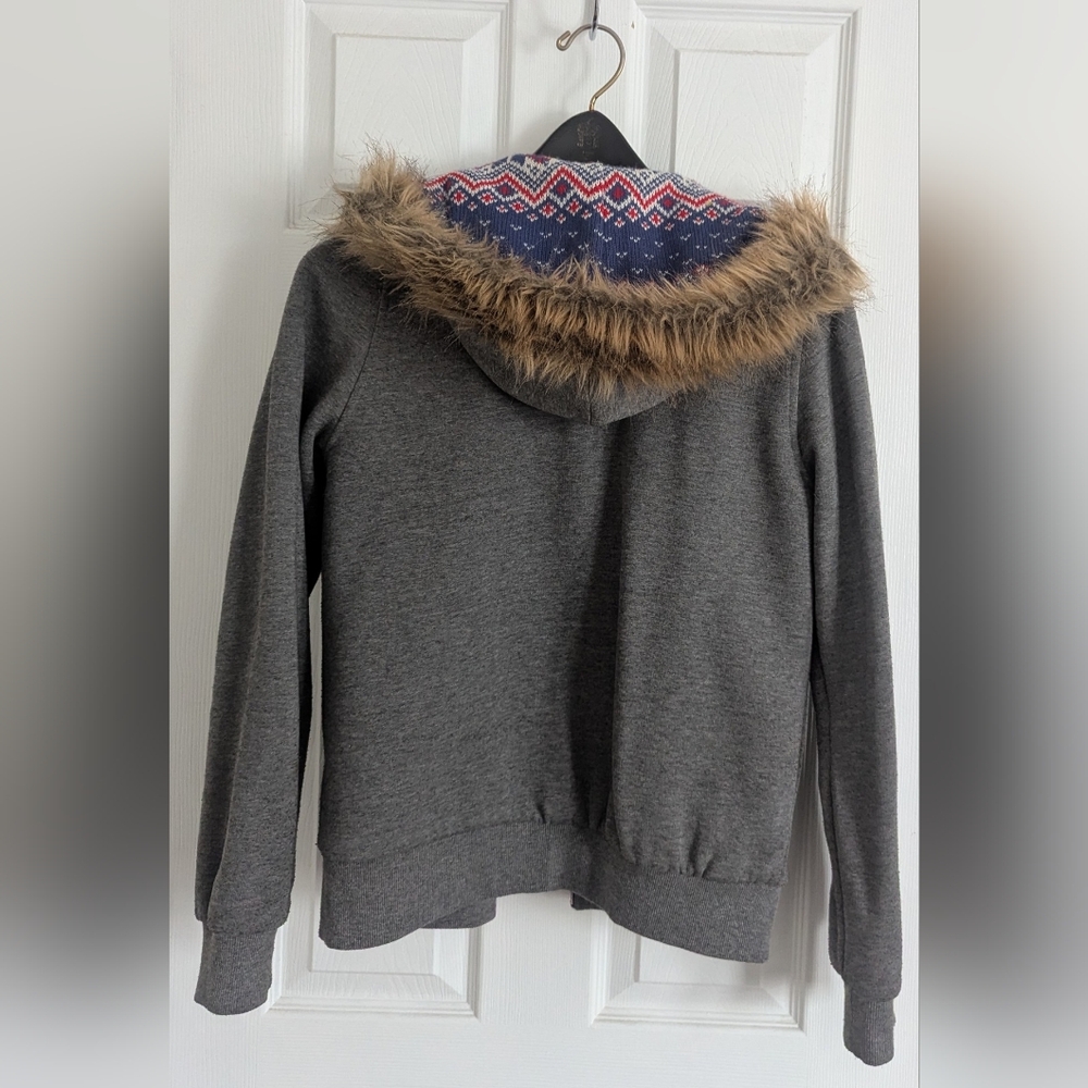 Y2K Vtg Ladies Size 10 Gray Hoodie w/Faux Fur Trim & PomPoms ❄️ Knitted Pattern - Picture 5 of 8